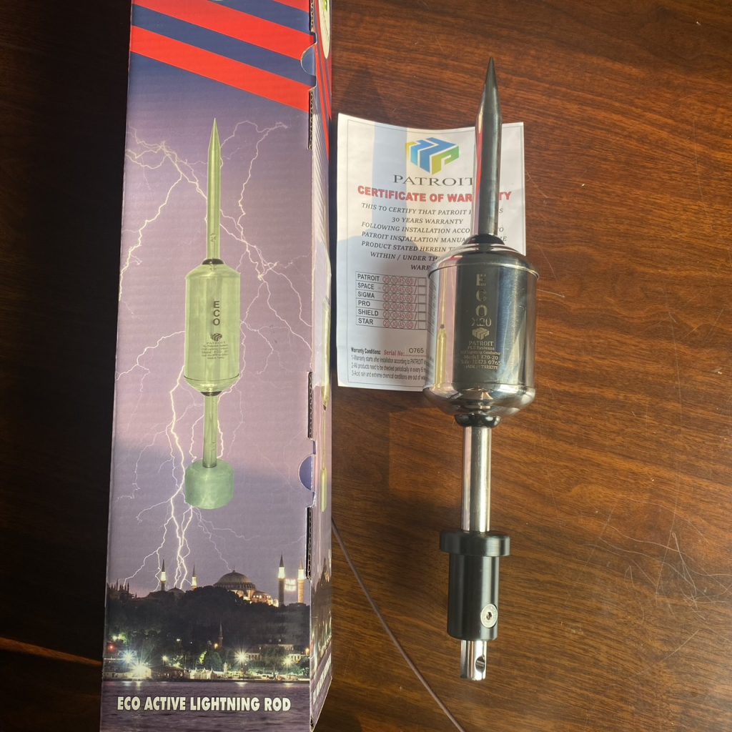 Kim thu sét patroit Eco, kèm khớp nối cách điện