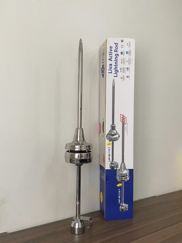 Kim thu sét Liva AX-210T, khớp nối cách điện hiệu quả